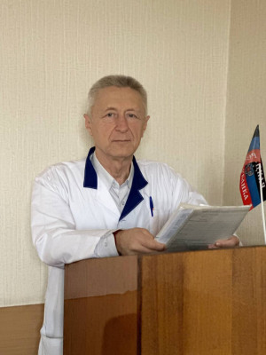 Заведующий Семёнов Владимир Дмитриевич